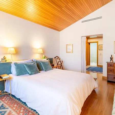 Bicuda By Nook Cascais